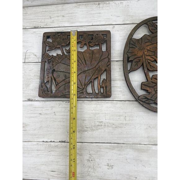 2 Vintage Copper and Cast Iron Floral Trivet Hot Dish Holders SET OF 2 - Picture 8 of 12